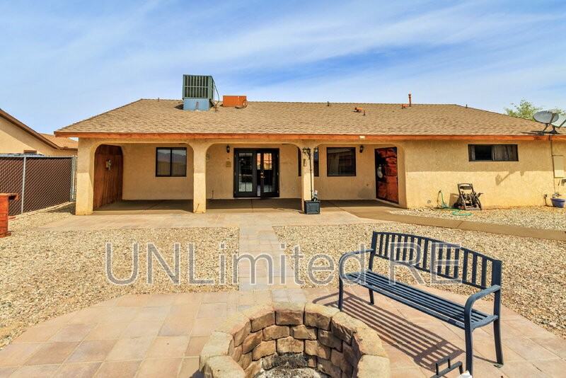 2068 Palo Verde Blvd S - Photo 6 of 35