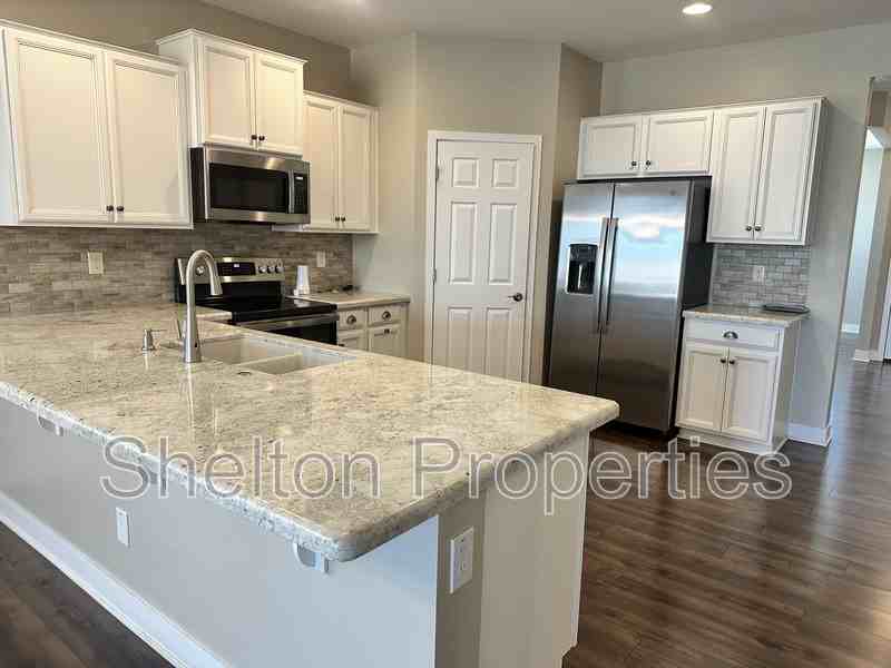 28394 N 132nd Ave - Photo 3 of 35