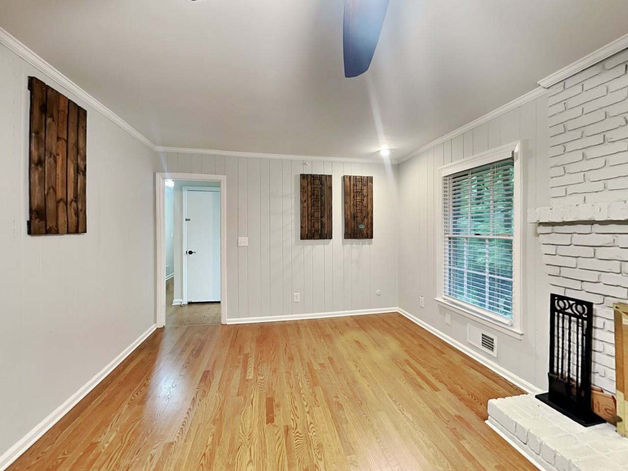 1852 Gainsborough Dr - Photo 2 of 21