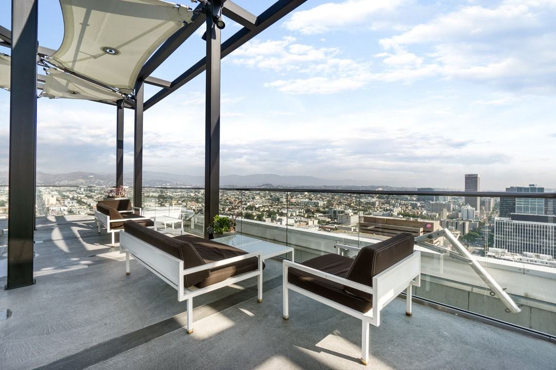 3810 Wilshire Blvd - Photo 2 of 14