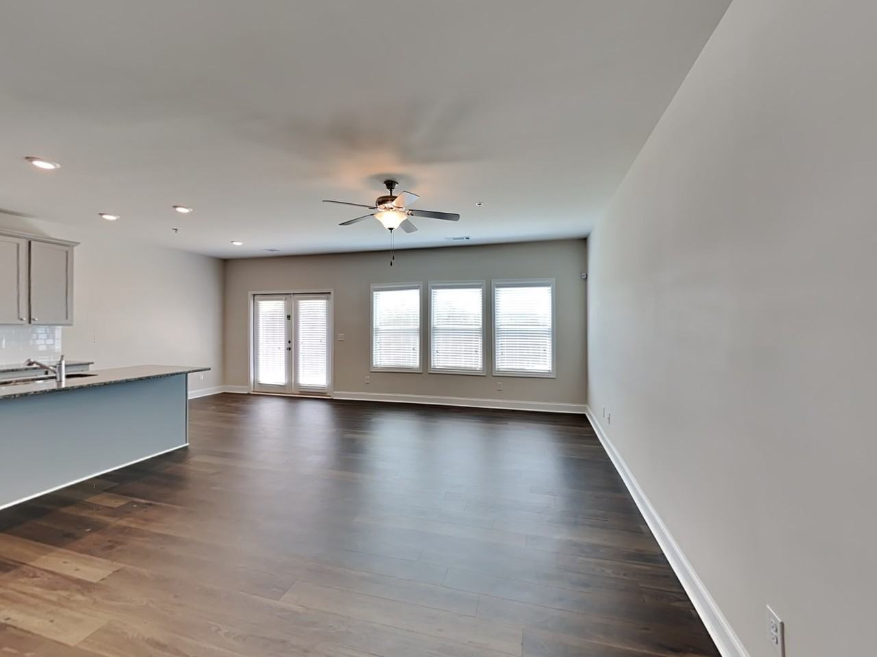 211 Connie Ct - Photo 4 of 24