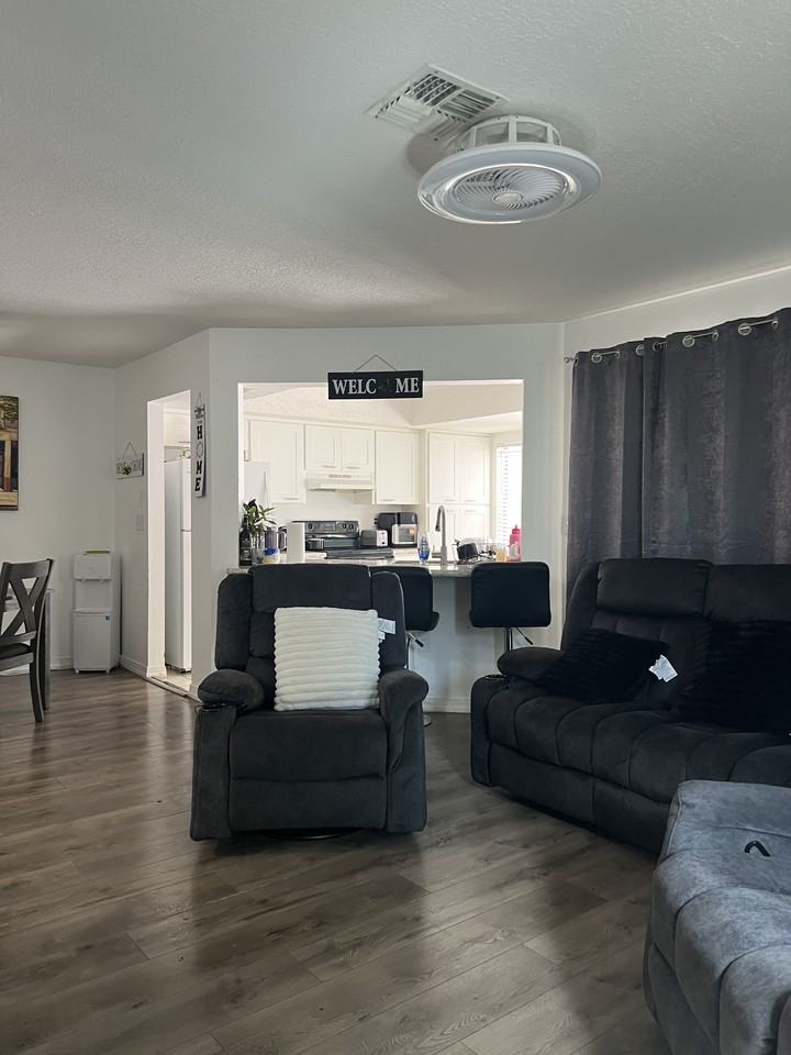 7459 Canterbury St - Photo 3 of 16