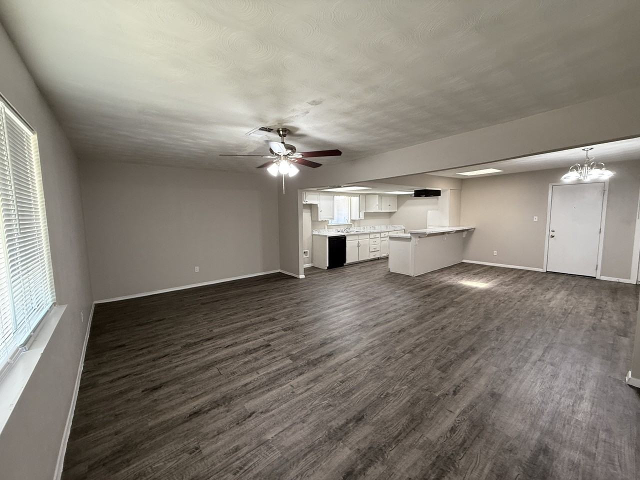 1108 Glen Park Dr - Photo 2 of 25