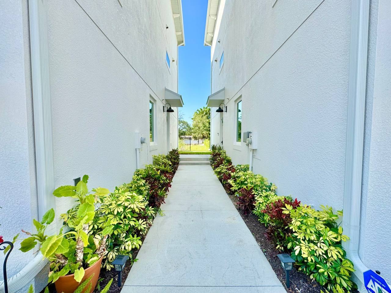 4740 Legacy Park Dr - Photo 2 of 46