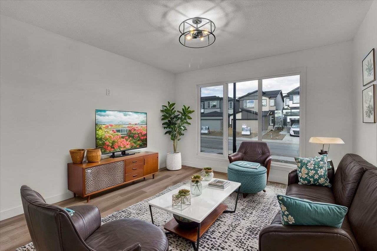 18108 73 St Nw - Photo 2 of 39