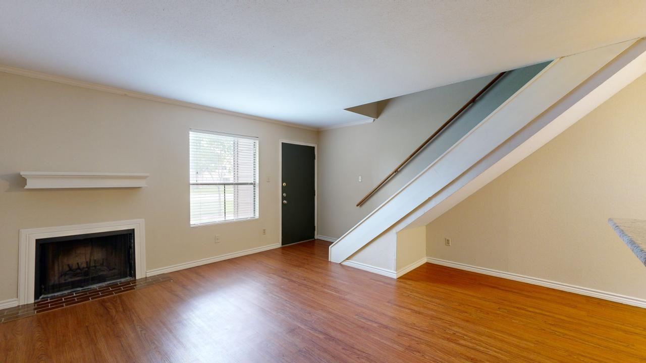 904 University Oaks Blvd #78 - Photo 4 of 21