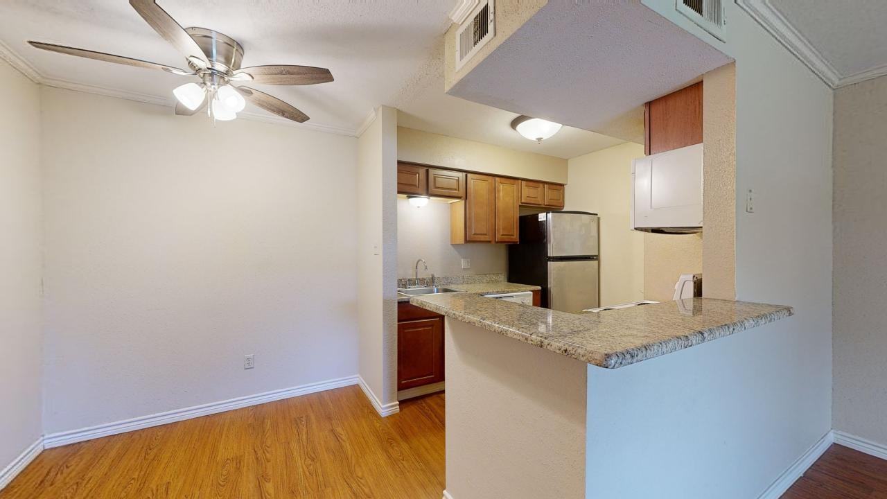 904 University Oaks Blvd #78 - Photo 7 of 21