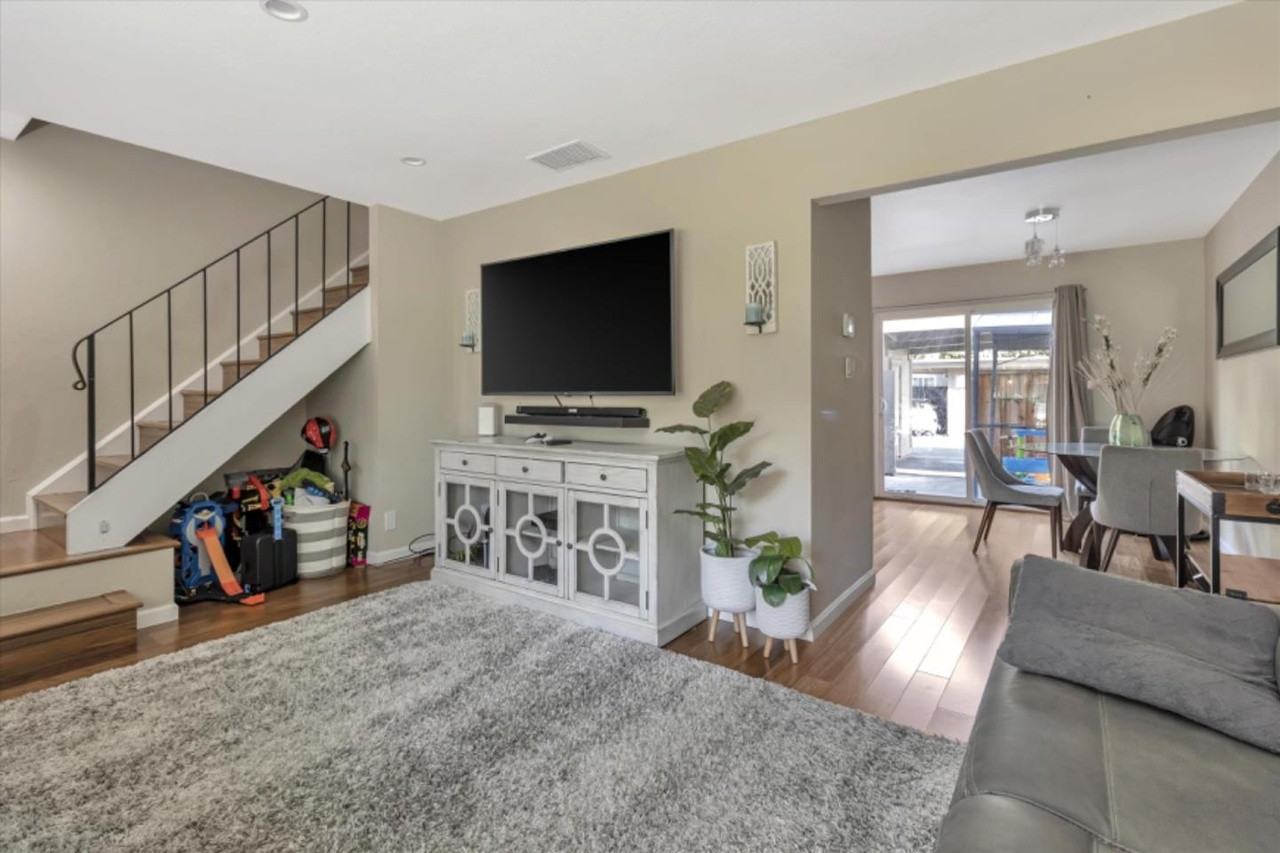 5389 Fig Grove Ct - Photo 3 of 8