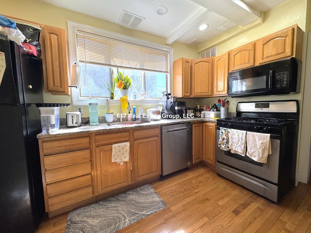 18 Allston St #1R - Photo 2 of 11