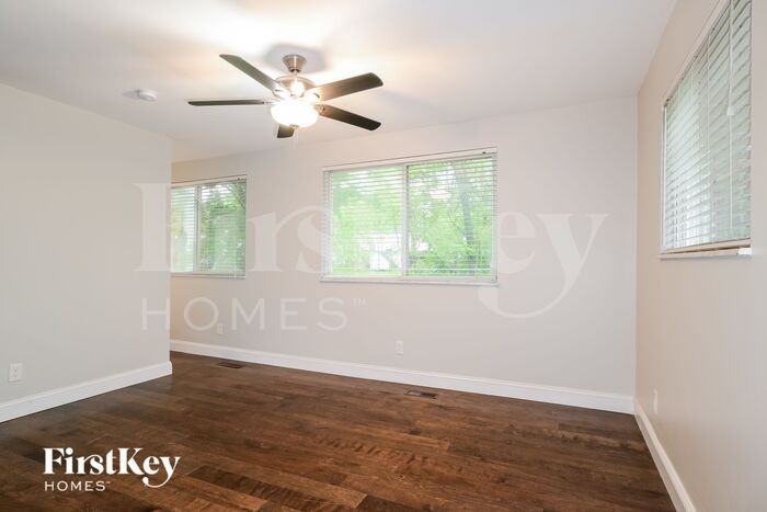 1208 Cottagemill Dr - Photo 3 of 16