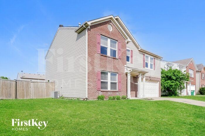 10830 Clear Spring Dr - Photo 2 of 16