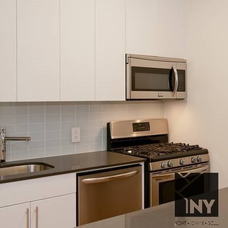 Wall St #2502 - Photo 3 of 10