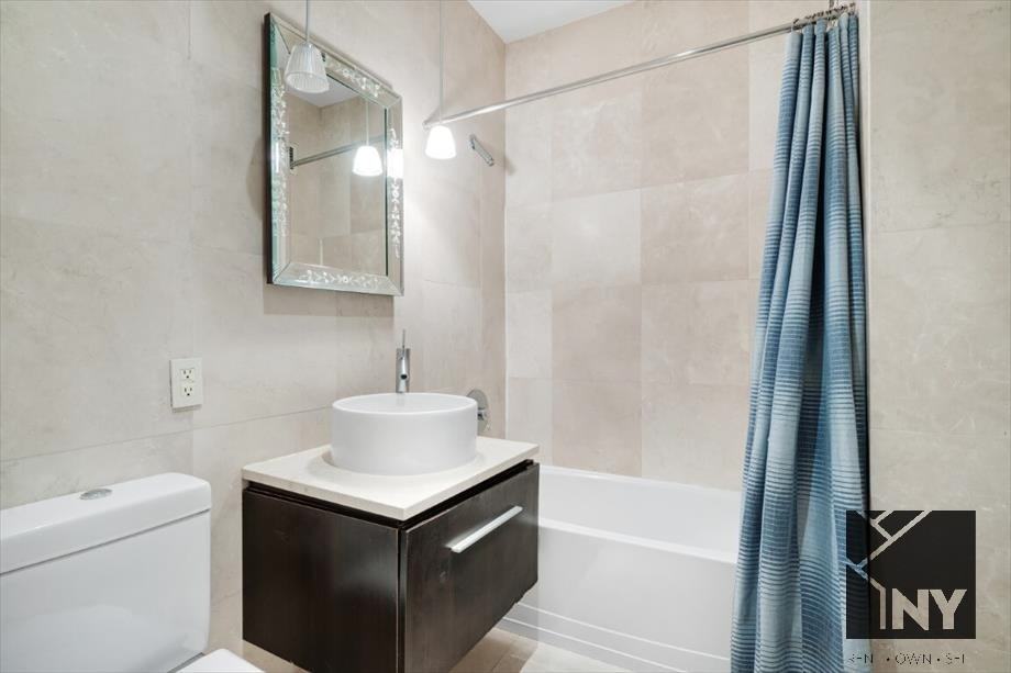 Wall St #2321 - Photo 5 of 8