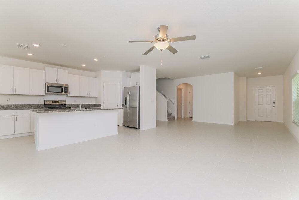 7337 Spring Snowflake Ave - Photo 4 of 17