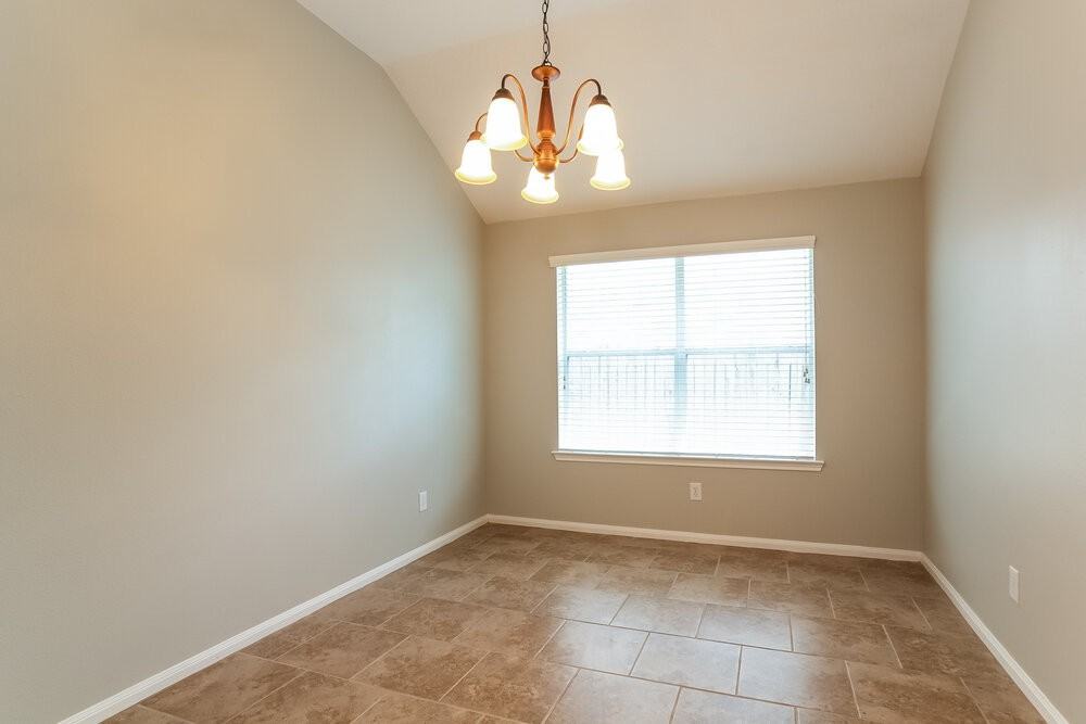 18411 Atascocita Meadows Dr - Photo 4 of 15