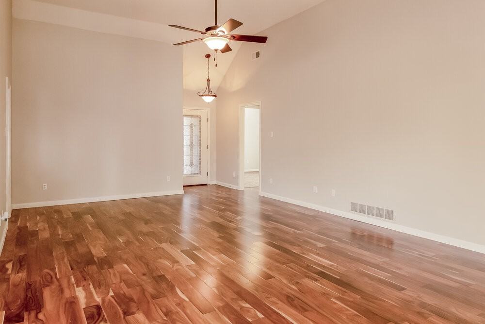 3135 Quartz Dr - Photo 2 of 15