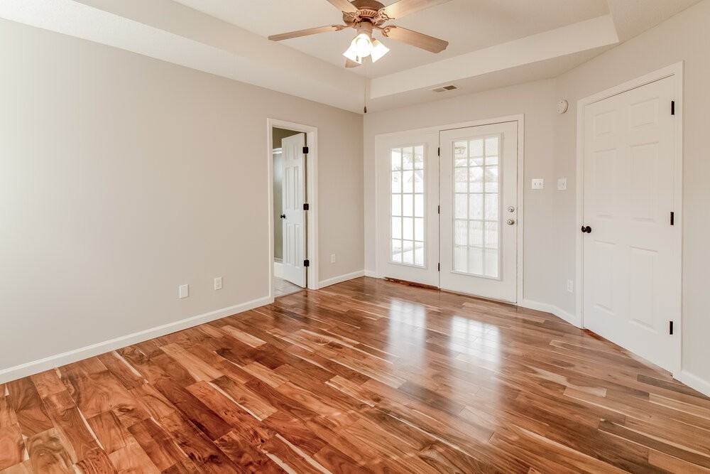 3135 Quartz Dr - Photo 3 of 15