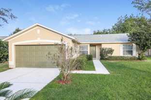12148 Woodglen Cir - Photo 1 of 1