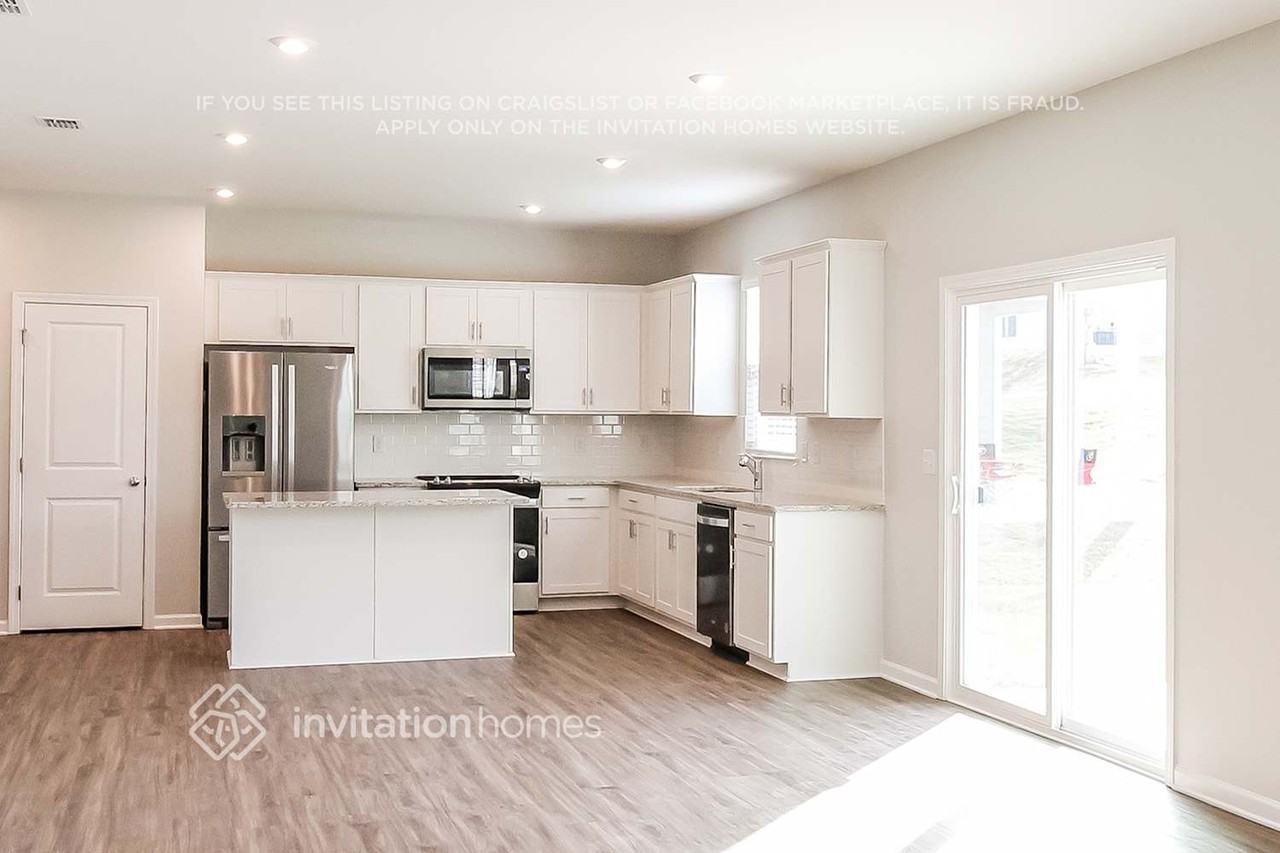 3149 Birdsong Ave - Photo 7 of 26