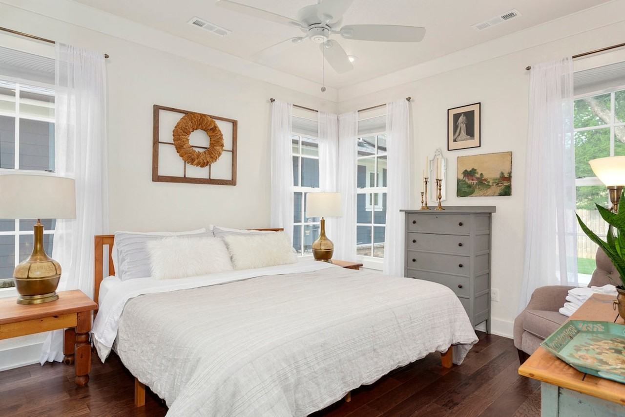 488 S Block Ave #1221790P - Photo 3 of 33