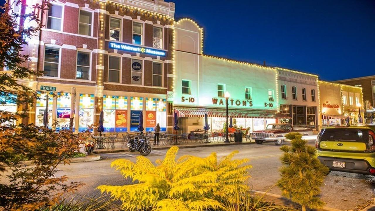 319 Nw A St #1221793P - Photo 4 of 38