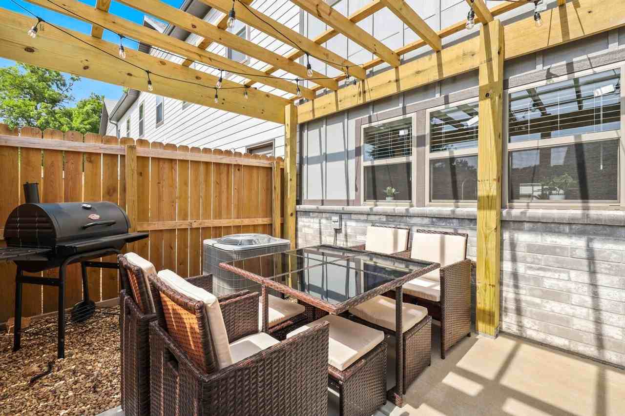 414 Nw Retreat Ln #1221809P - Photo 6 of 31