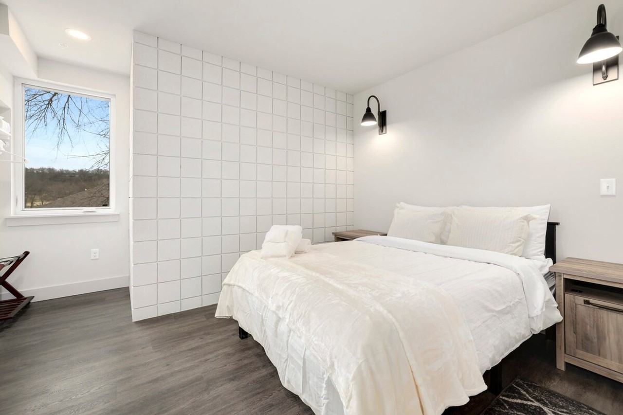 10 Riordan Rd #1221880P - Photo 4 of 34