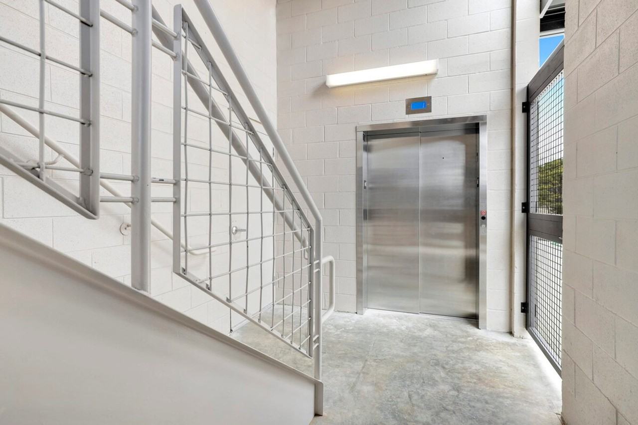 10 Riordan Rd #1221880P - Photo 6 of 34