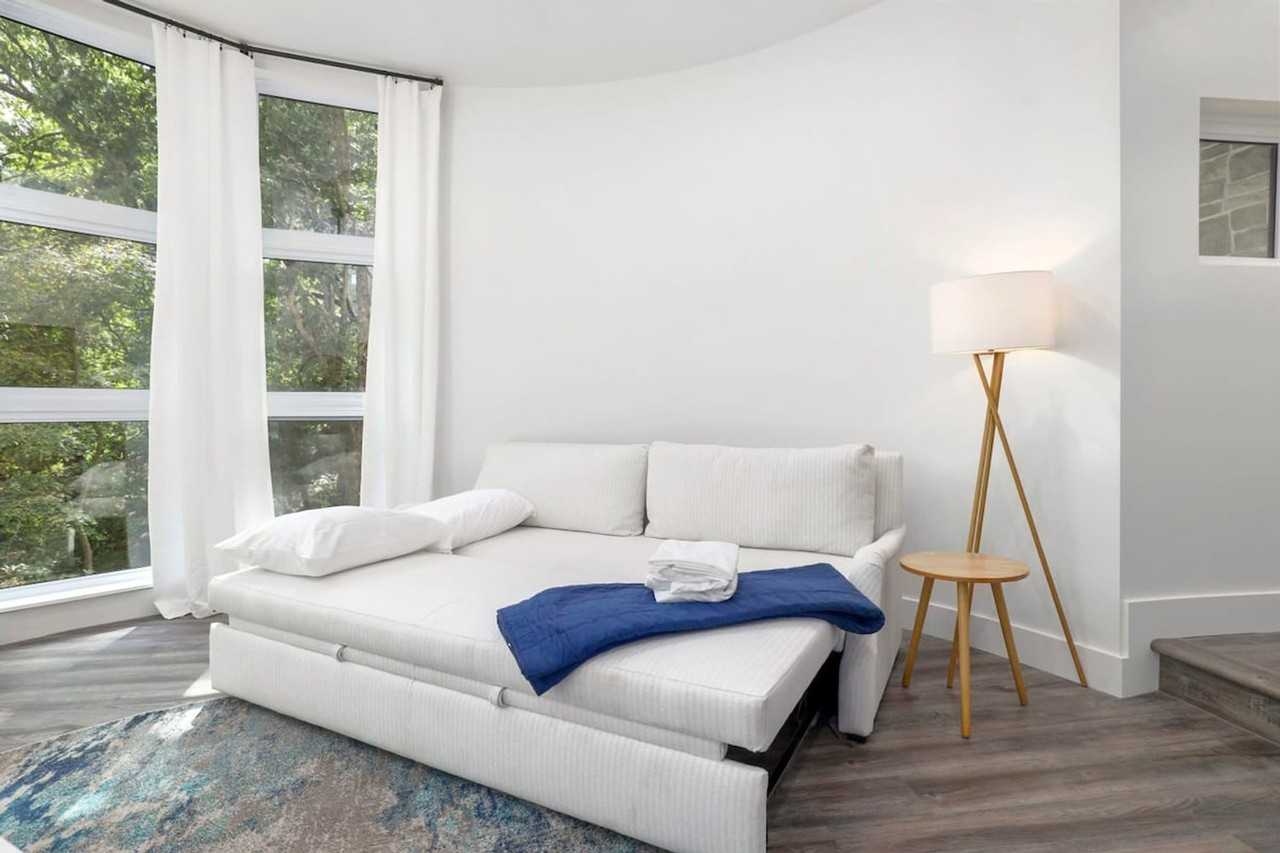 15 Dearhurst Rd #1221890P - Photo 4 of 46