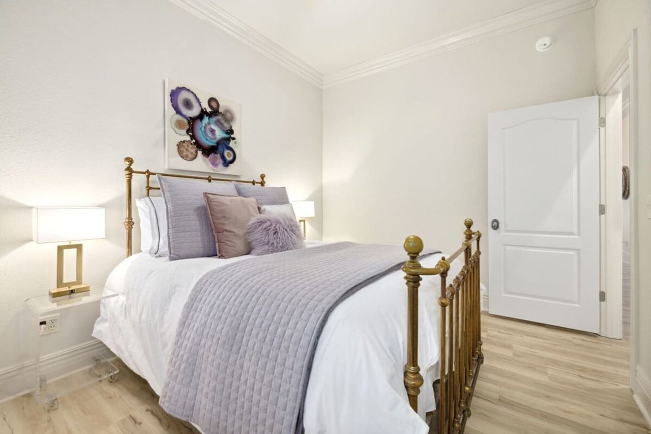 222 S Block Ave #1221894P - Photo 7 of 30