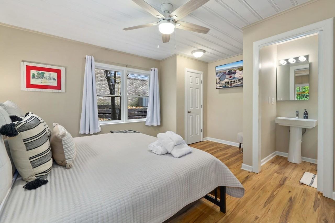 820 N Garland Ave #1221895P - Photo 7 of 33