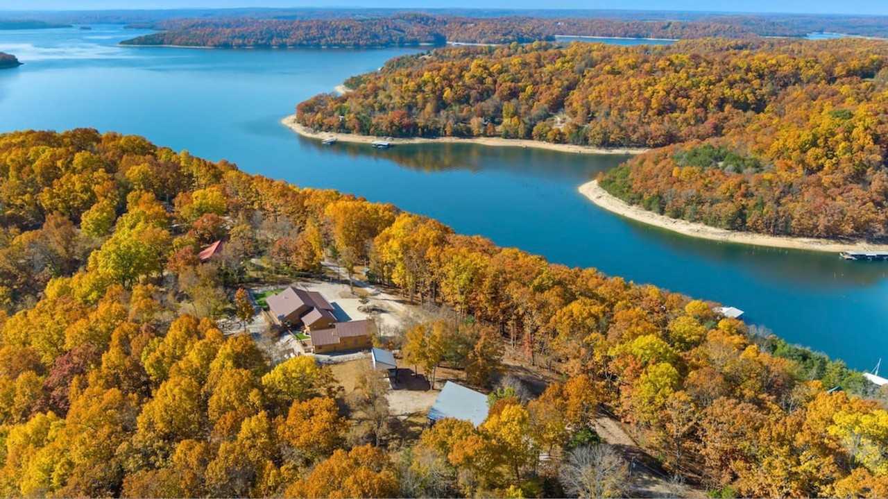 85 Center Rd #1221900P - Photo 6 of 32