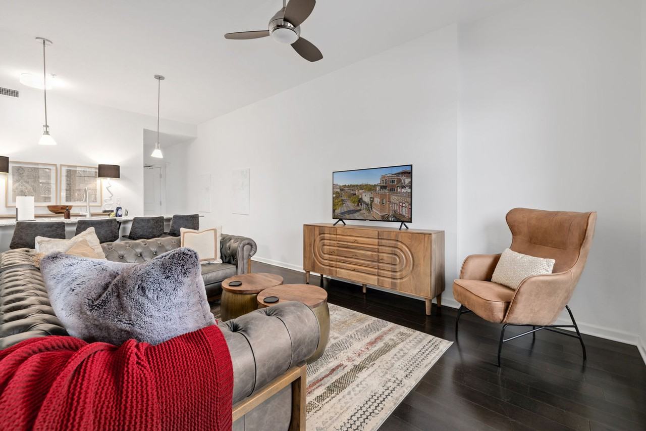 609 W Dickson St #1221927P - Photo 2 of 19