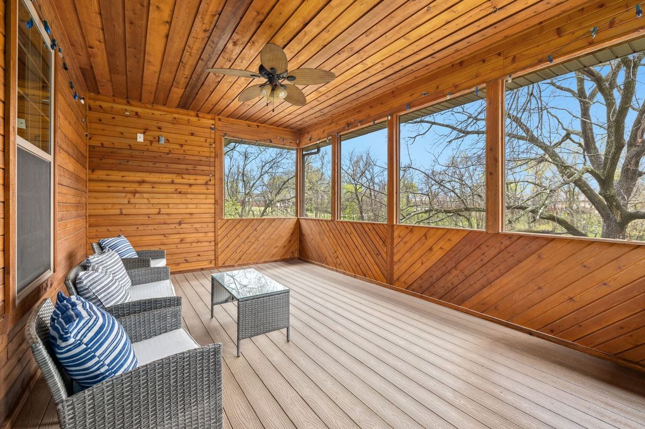 305 Peach Orchard Rd #1221939P - Photo 6 of 32