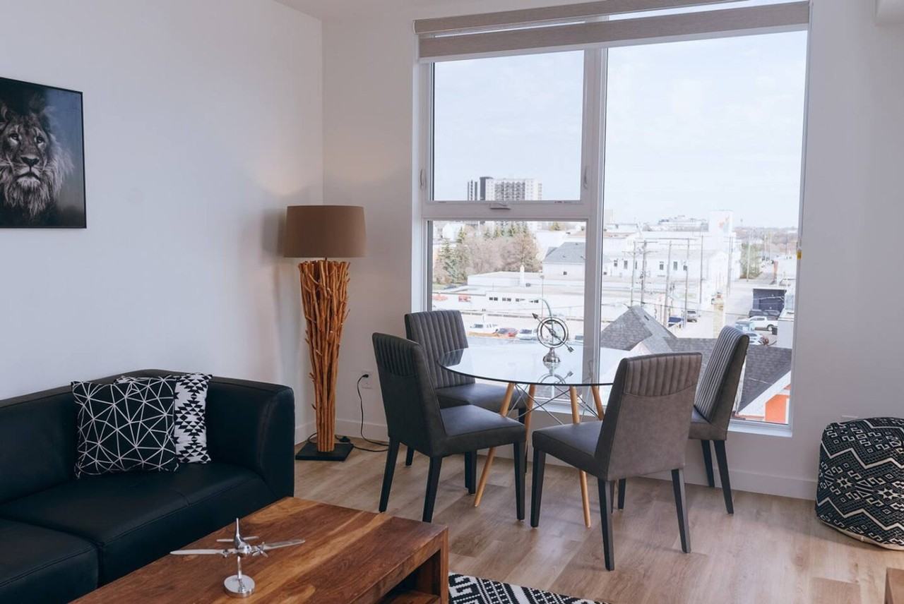 456 Gertrude Avenue - Photo 4 of 19