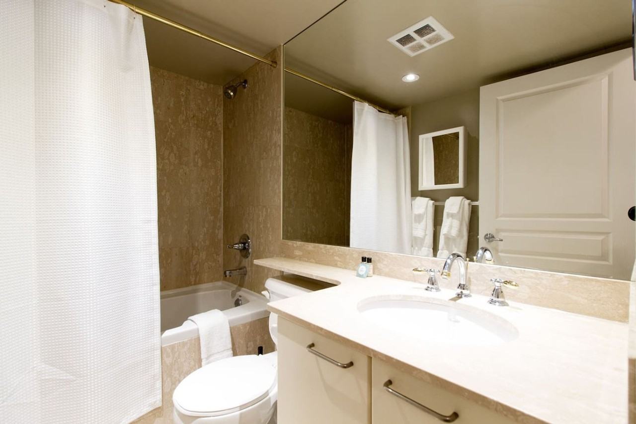 140 Simcoe St #1222987P - Photo 5 of 11