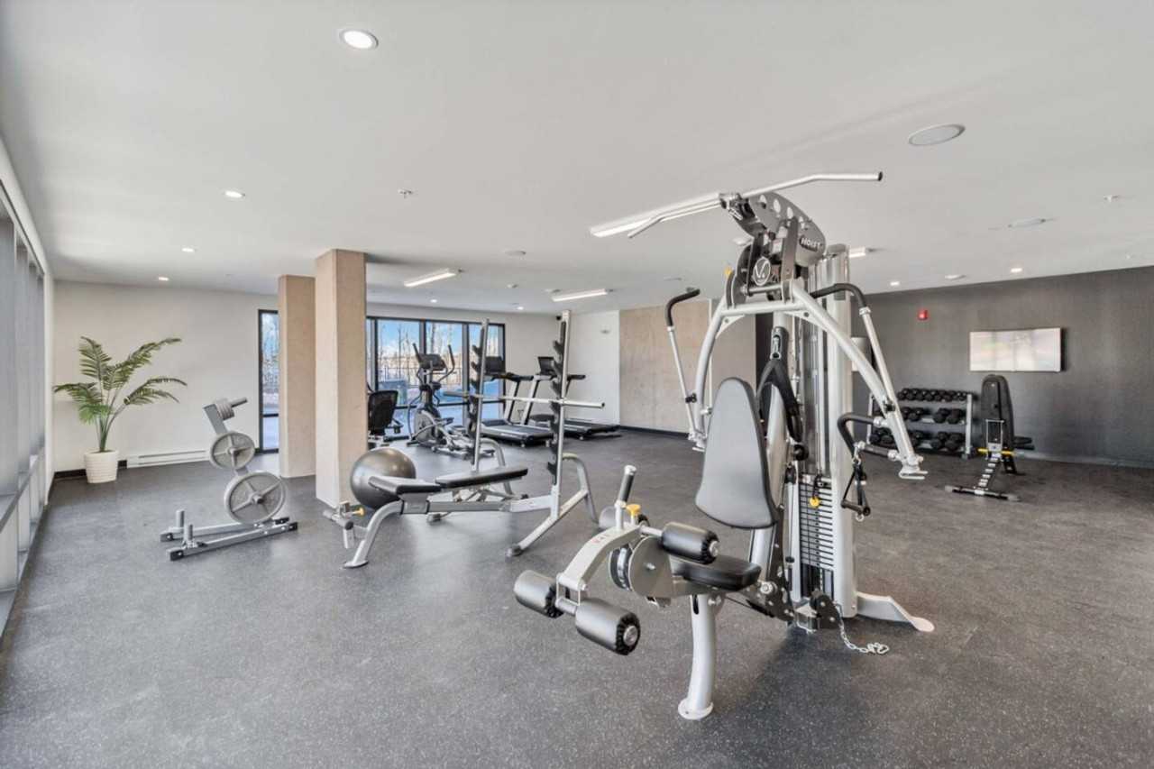 320 Boulevard Millenium / Millennium Boulevard #1223067P - Photo 3 of 33