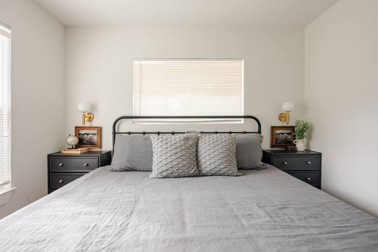 601 W 4th St #1223260P - Photo 7 of 50