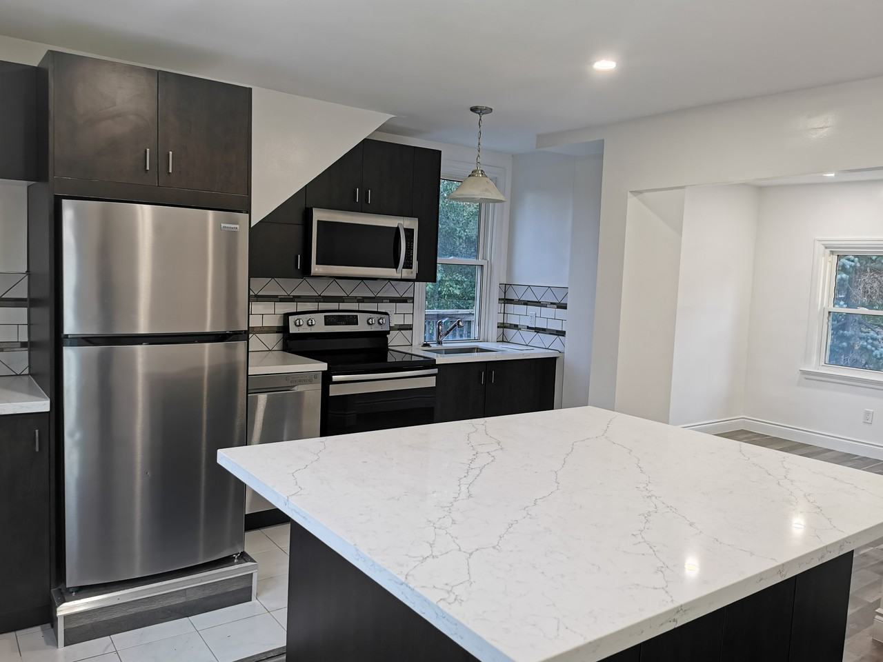 801 Upper Wellington Street #Main - Photo 2 of 11