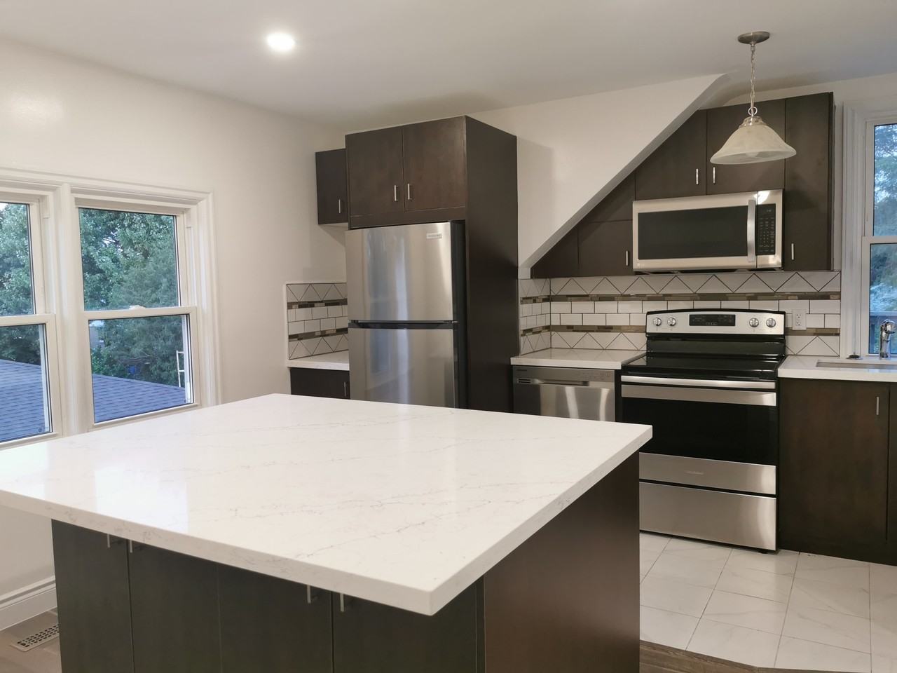 801 Upper Wellington Street #Main - Photo 3 of 11