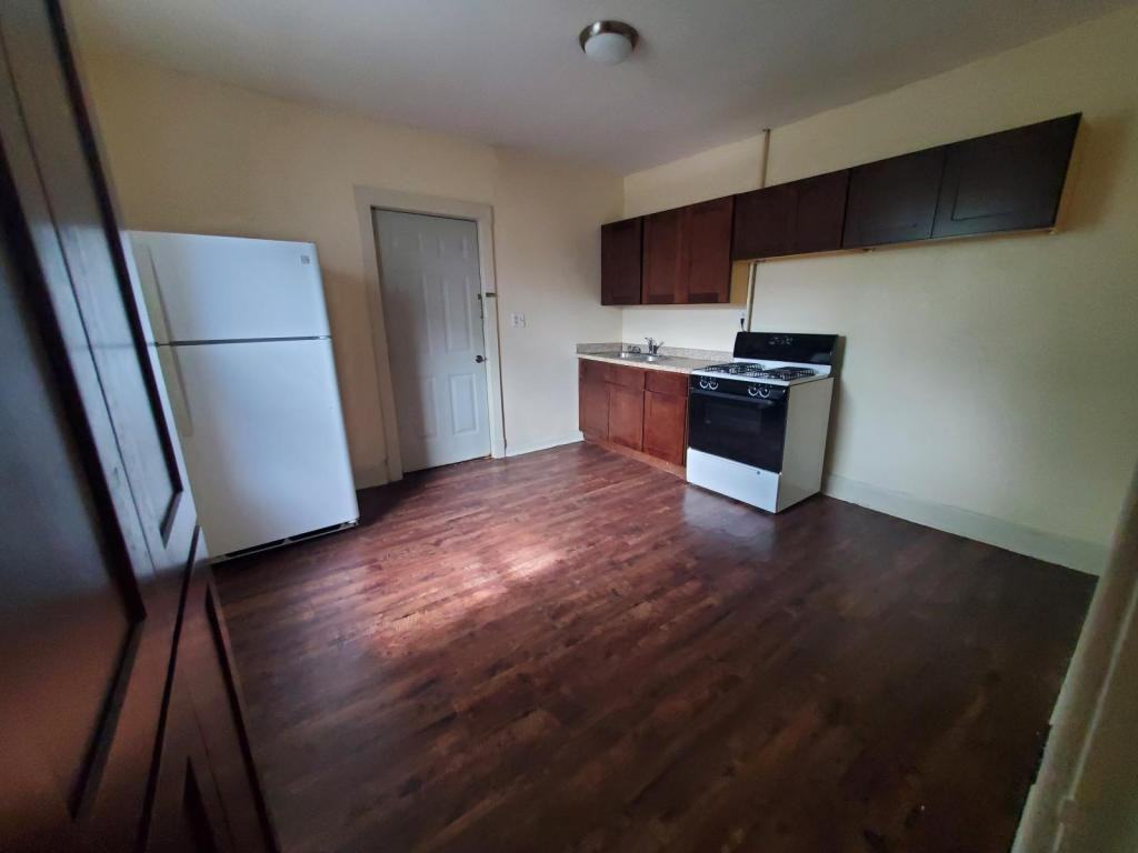 511 E Cherry St ##5 - Photo 2 of 8