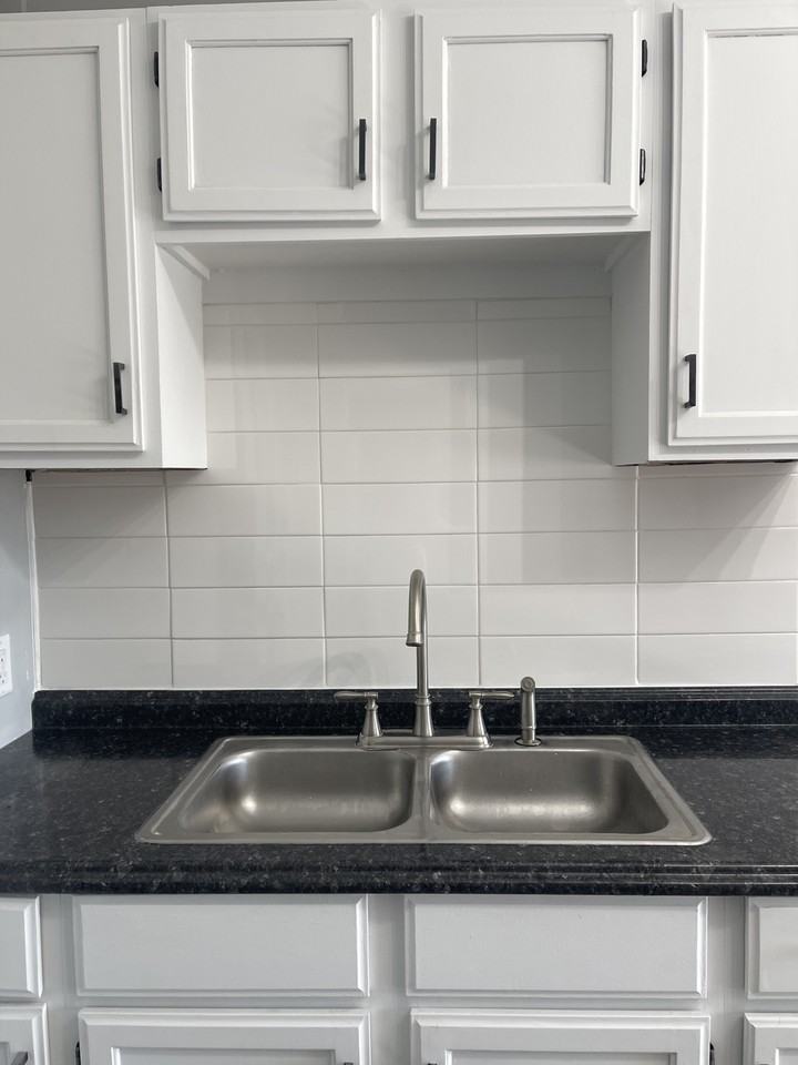Earl St & Minnehaha Ave E #2 - Photo 5 of 11
