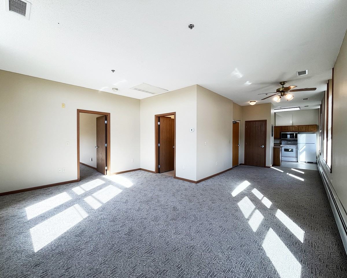 Grande Apartments - Photo 3 of 16