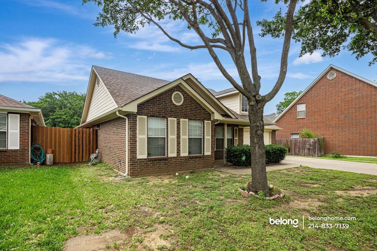 719 Peach St - Photo 2 of 17