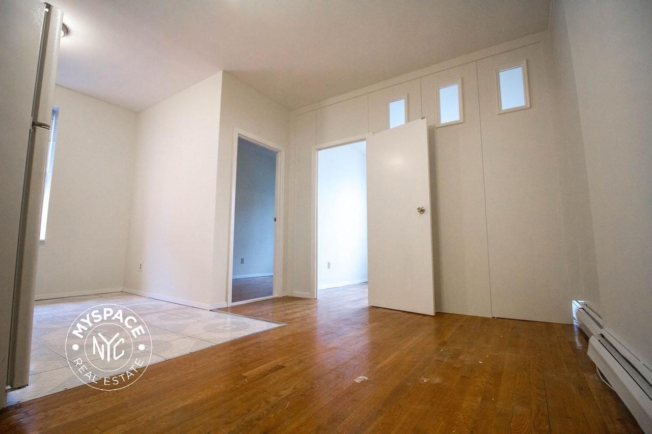 3017 Brighton 12th St #2R - Photo 2 of 8