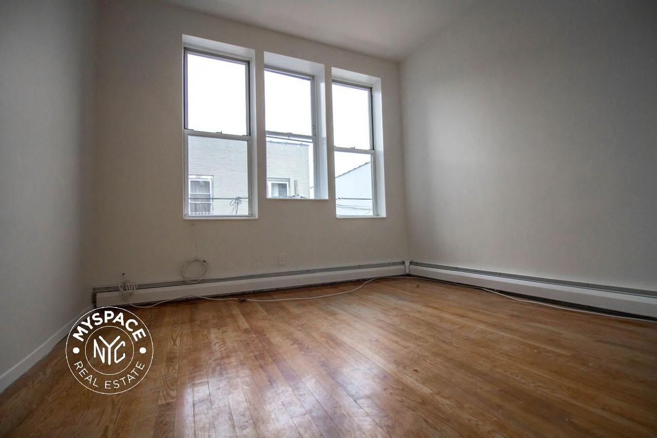 3017 Brighton 12th St #2R - Photo 3 of 8