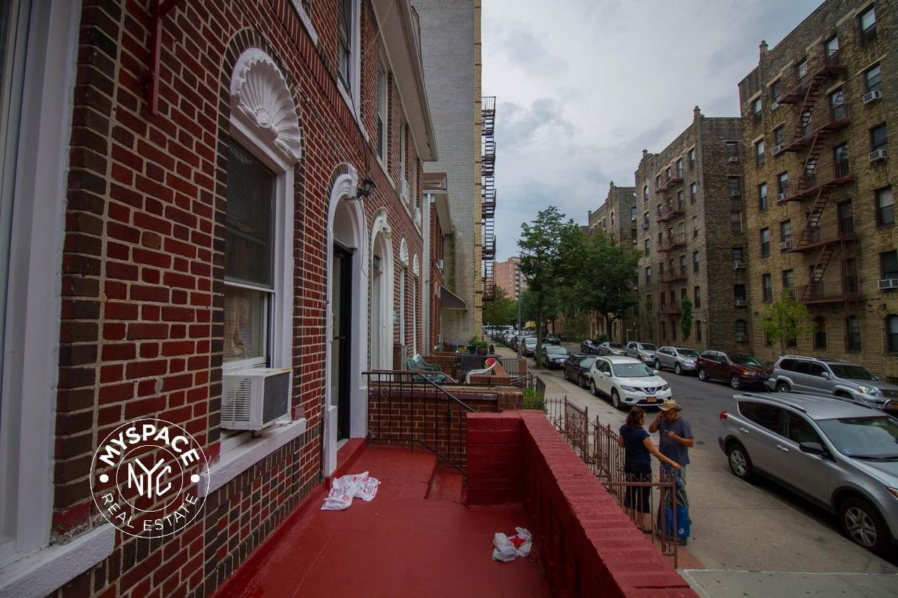 3017 Brighton 12th St #2R - Photo 7 of 8