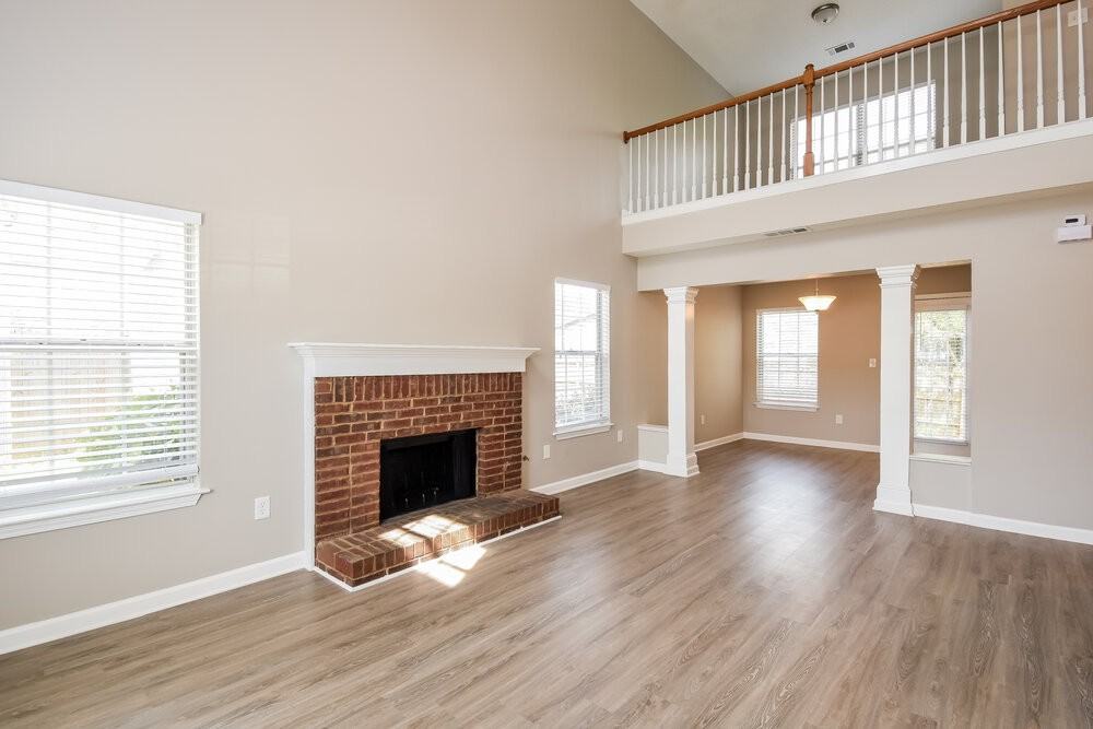 2053 Summer View Pl Sw - Photo 4 of 17