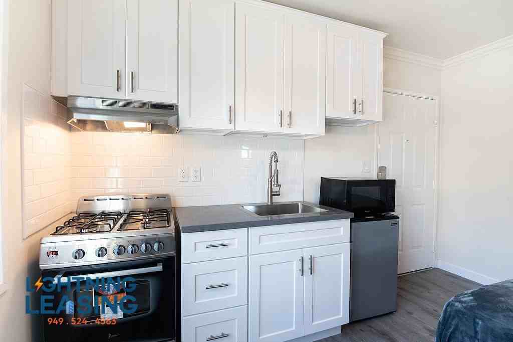 2024 W 3rd St #125D - Photo 2 of 14