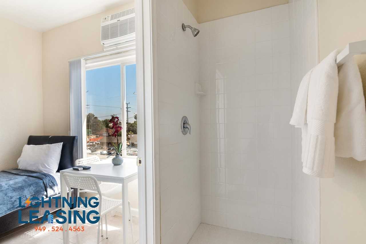 5124 Avalon Blvd #315D - Photo 3 of 11